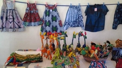 西アフリカ・セネガルの手作り子供服販売！
