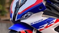 夢のBMW S1000RRでサーキット走行をしたい のトップ画像