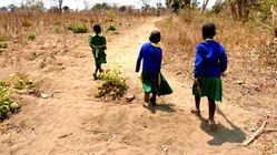 タンザニアの孤児院が新設する幼稚園にスクールバスを届けたい