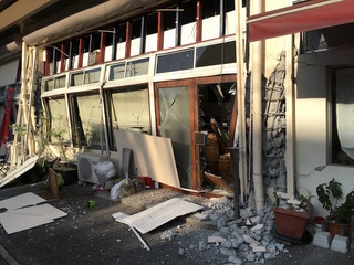 熊本地震で倒壊したカフェを再開し地元の憩いの場を復活させたい