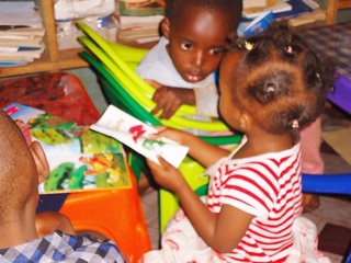 ケニアのスラムに図書館を建設！本を通して広い世界を知ってほしい