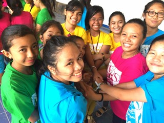 フィリピンの子ども達にもっと楽器を！小学校集結の音楽祭開催 のトップ画像
