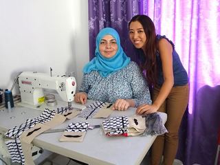 伝統的な洋裁技術を活用！貧困に苦しむシリア難民たちに雇用を！ のトップ画像