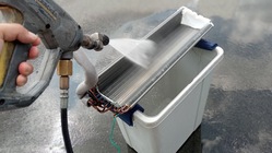 静岡県浜松市近郊地域におけるエアコンの完全分解クリーニング事業 のトップ画像