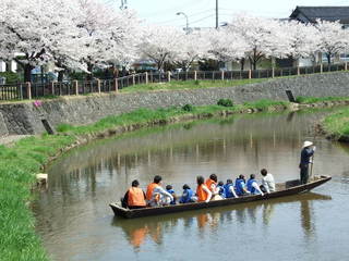 山形県最後の舟大工が製作した和舟を補修して後世に残したい。