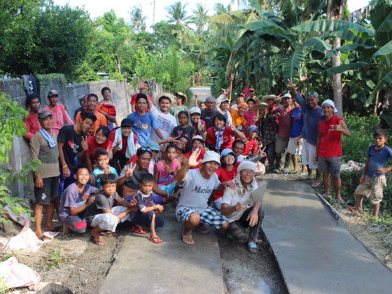 フィリピン レイテ島の村人と一緒に、安全な道を作りたい！