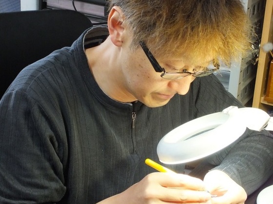 日本初!!鉛筆彫刻を守る専用のケースを開発します