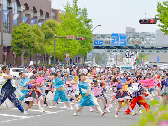 その先に夢がある 横浜よさこい祭りの会場装飾を皆の手で実現 横浜よさこい祭り実行委員会 16 04 13 公開 クラウドファンディング Readyfor