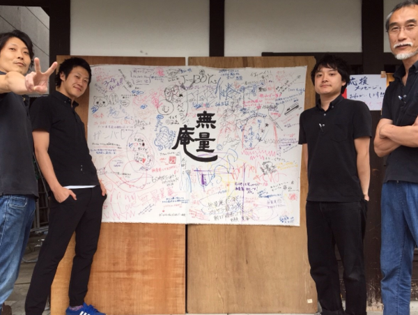 A17c9aaa61e80a1bf71d0d850af4e5baa9800bbd