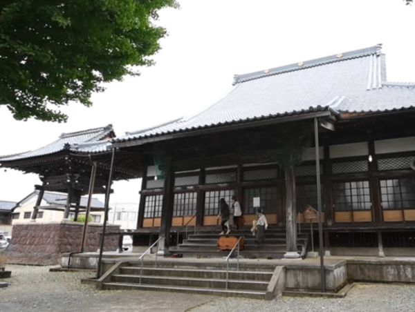 A17c9aaa61e80a1bf71d0d850af4e5baa9800bbd