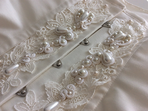 A17c9aaa61e80a1bf71d0d850af4e5baa9800bbd