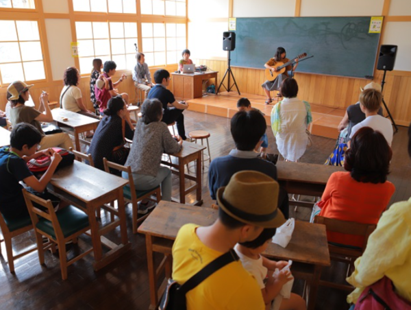 A17c9aaa61e80a1bf71d0d850af4e5baa9800bbd