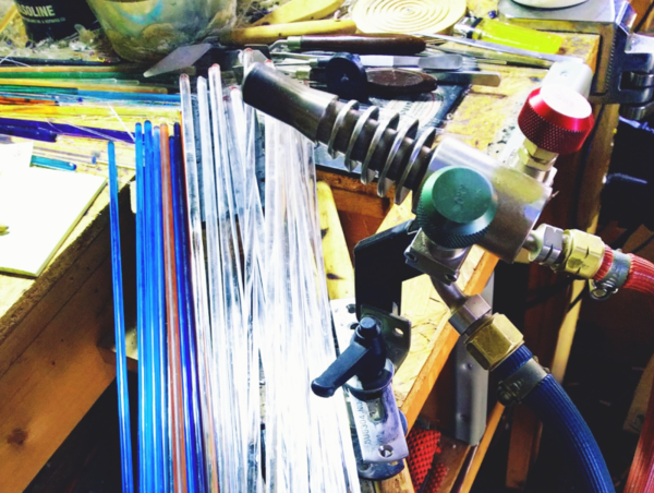 A17c9aaa61e80a1bf71d0d850af4e5baa9800bbd