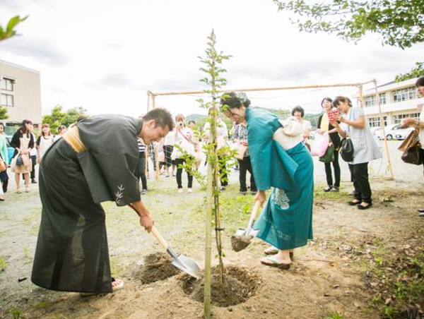 A17c9aaa61e80a1bf71d0d850af4e5baa9800bbd