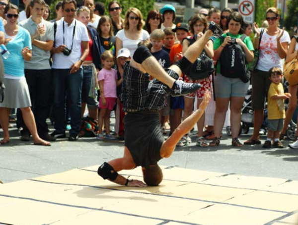 A17c9aaa61e80a1bf71d0d850af4e5baa9800bbd