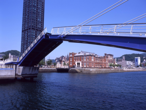 A17c9aaa61e80a1bf71d0d850af4e5baa9800bbd