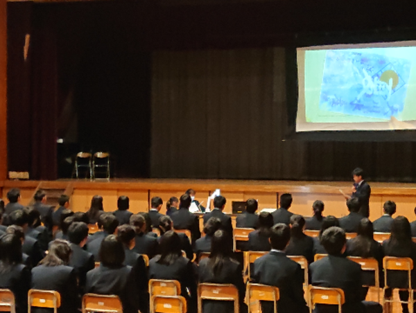 A17c9aaa61e80a1bf71d0d850af4e5baa9800bbd