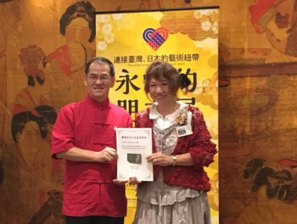 A17c9aaa61e80a1bf71d0d850af4e5baa9800bbd