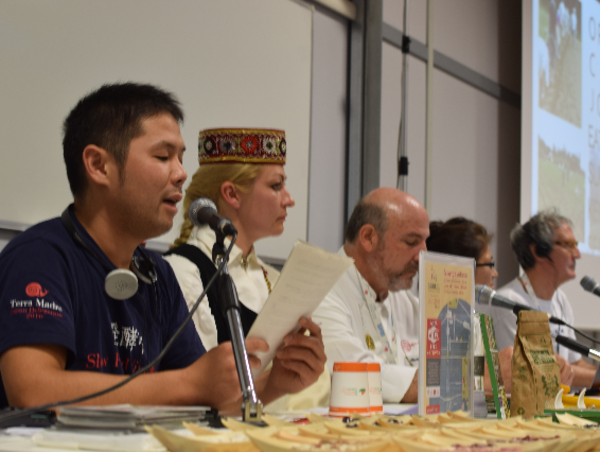 A17c9aaa61e80a1bf71d0d850af4e5baa9800bbd