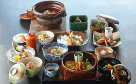 【クラウドファンディング限定】植治の庭園付き個室で京懐石料理
