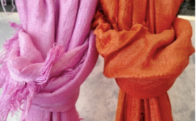 【カンボジアシルク製品を購入して応援】生糸で作られたシルクスカーフをお届け！