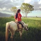 いしかわ あかね